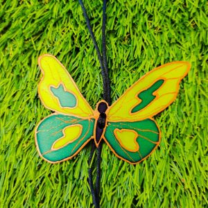 Colgante de seda pintada mariposa